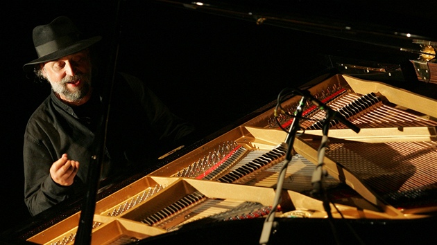 Skladatel, klavírista a dirigent Milan Svoboda