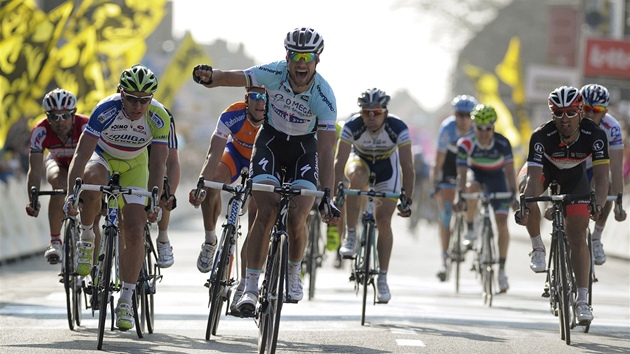 PRVNÍ V CÍLI. Do konce závodu Gent-Wevelgem dorazil jako první domácí závodník