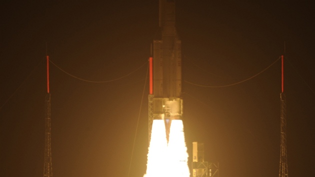 Z Francouzské Guayany startuje raketa Ariane (23. bezna).