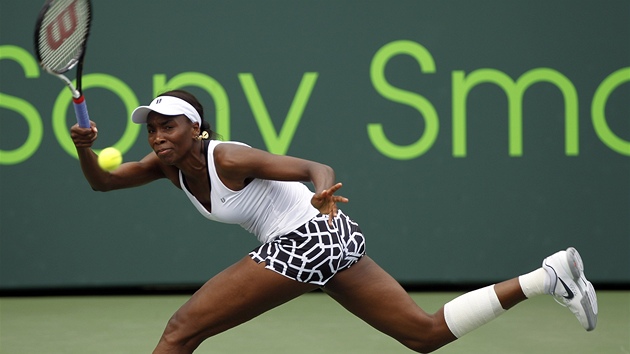 VTZN. Venus Williamsov se vrtila do turnajovho kolotoe ve velkm stylu. V Miami u je ve tvrtm kole.