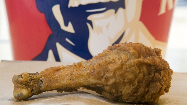 Smaená kuecí stehýnka v restauraci KFC
