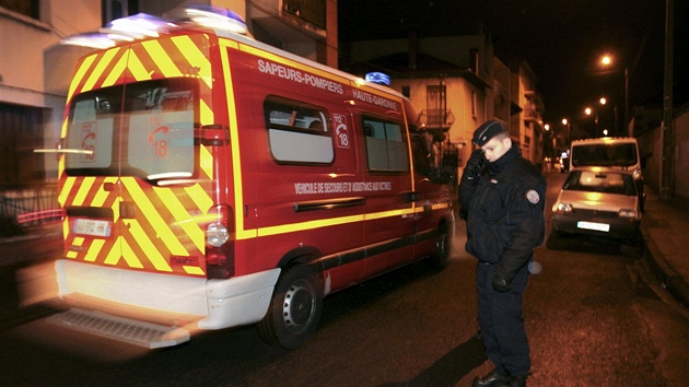 Police zasahuje v jihofrancouzskm Toulouse proti mui podezelmu ze srie...