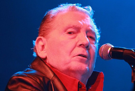 Jerry Lee Lewis pi druhém vystoupení v esku - Praha, Tesla Arena (9.