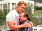 Schwarzenegger a DeVito ve filmu Dvojata
