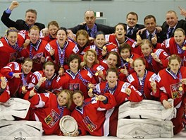eské hokejistky se zlatými medailemi