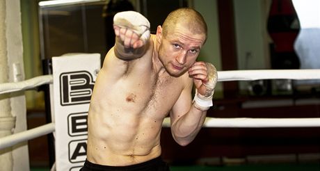 Boxer Luká Konený se chystá na souboj o titul profesionálního mistra svta
