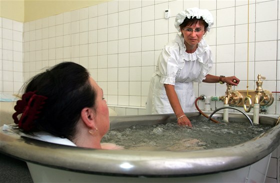 Perliková koupel v Albtiných lázních v Karlových Varech.