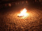 Petrovský jáhen, známý brnnský kadeník Jan pilar, zapálil od ohn obí...