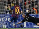 Messi promuje penaltu, Barcelona vede nad AC Milán 1:0.