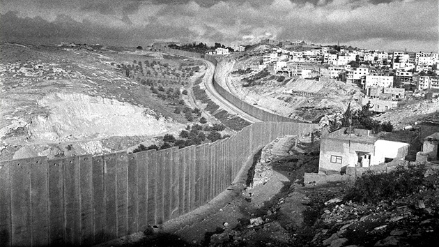 e na izraelsko-palestinské hranici