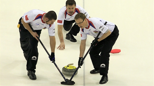 Český skip Jiří Snítil na mistrovství světa v curlingu. 