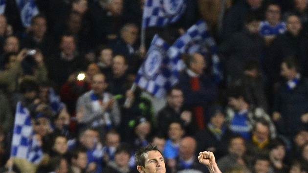 ZKUŠENÝ STŘELEC. Frank Lampard, záložník Chelsea, se raduje z proměněné penalty