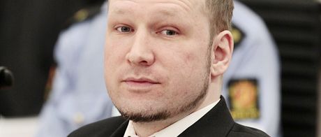 Anders Brevik u norského soudu v Oslu (16. dubna 2012) 