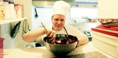 Martin Vondra, kucha, který pipravuje pro návtvníky kavárny polévky,