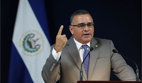 Salvadorský prezident Mauricio Funes oznámil, e jeho zem zaila den bez