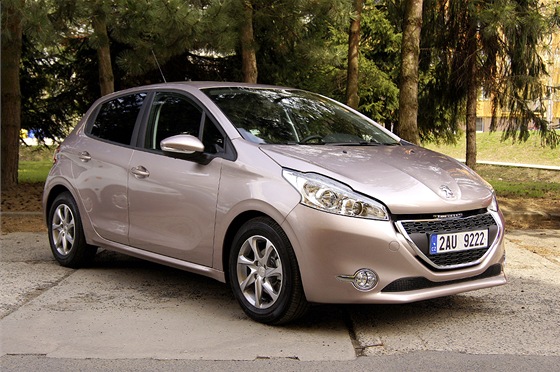 PSA Peugeot Citroën chce propustit a osm tisíc. Ilustraní snímek.