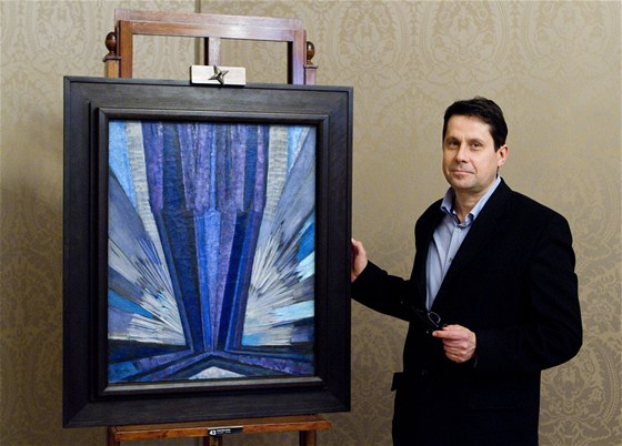 Galerista Vladimír Leke u obrazu Tvar modré od Frantika Kupky