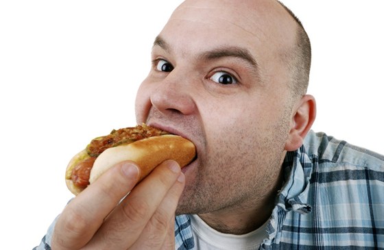 Tučná jídla z fast foodu sice krátkodobě můžou zvednout náladu, ale při jejich nadměrné konzumaci prý hrozí deprese (Ilustrační snímek).