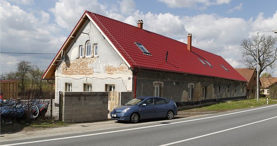 Dům v Ostřetíně, který si koupila soudkyně Jaroslava Zusková. 