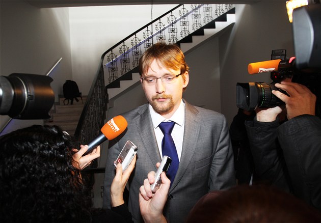Pavel Dobe� p�ed jednáním vedení V�cí ve�ejných po soudním jednání s Vítem