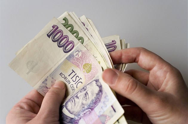 Da� z p�íjmu bude 20 procent z hrubé mzdy. Ilustra�ní snímek