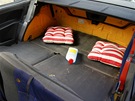 Kufr nabízí v základní konfiguraci úctyhodných 280 litr. V pípad poteby