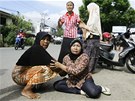 Vydení obyvatelé indonéského msta Banda Aceh bhem zemtesení. (11. dubna