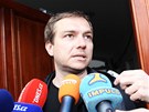 Michal Babák ped jednáním vedení Vcí veejných po soudním jednání s Vítem