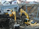 Plze, 13. 4. 2012, Oprava elezniního koridoru v Plzni, výmna mostu pes...