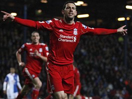 Liverpoolsk Maxi Rodriguez slav gl do st Blackburnu.