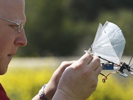 Izraelská firma IAI vyvíjí nový typ robota-motýla.