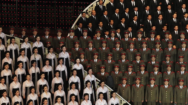 Oslavy 100. vro narozenin Kim Ir-sena v Pchjongjangu (16. dubna 2012)