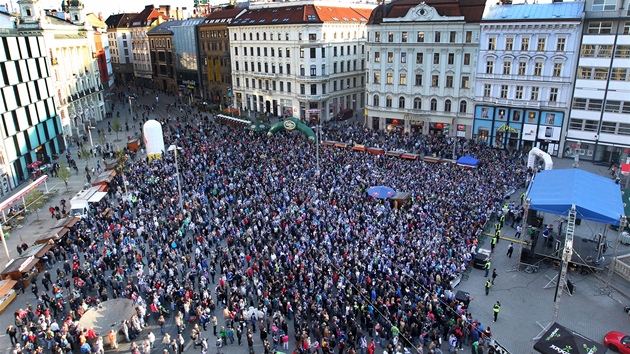 NÁMSTÍ SVOBODY. Dramatické páté finále mezi Pardubicemi a Kometou sledovaly na...