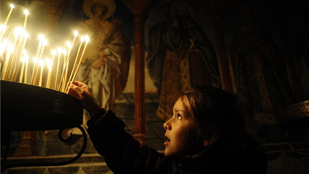 V klátee svatého Jana Ktitele z 10. století na západ Makedonie si jednu...