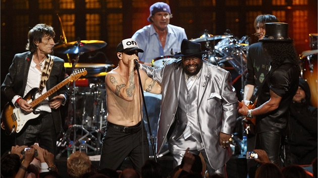 Ronnie Wood z The Rolling Stones, Anthony Kiedis  z The Red Hot Chili Peppers,...