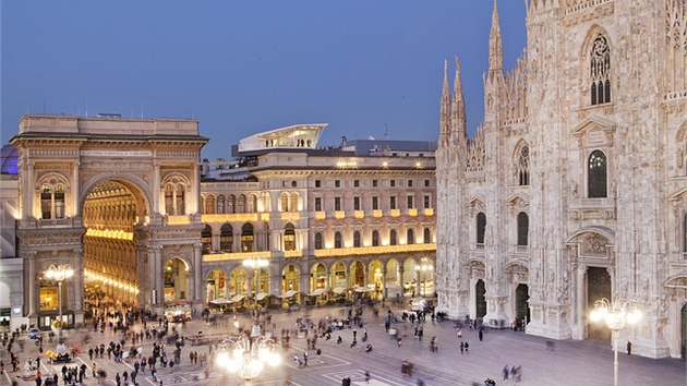 Piazza Duomo je v Milán� nejvyhledávan�j�ím místem.