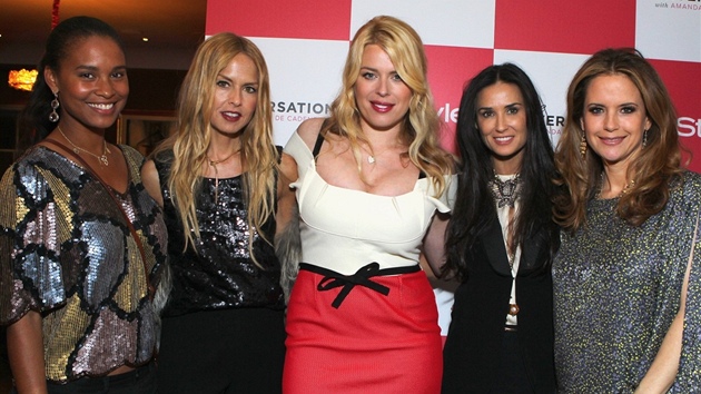 Joy Bryantová, Rachel Zoe, Amanda de Cadenetová, Demi Moore a Kelly Prestonová...