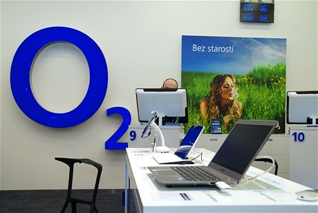 O2 piplavila novou pedplacenou slubu