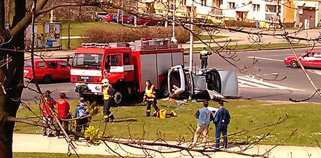 Nehoda hasi a osobního auta v Jablonci