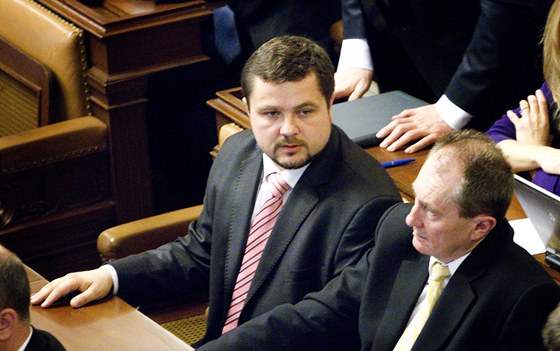 Poslanec Martin Vacek pi jednání Snmovny (24. dubna 2012)