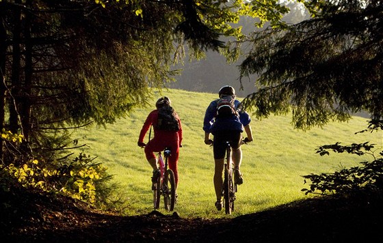 Místo cyklistického výletu po jiní Morav bude muset turistka z ech eit kráde kola i vybavení (ilustraní foto).