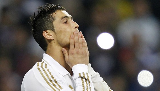 JÁ TO NEDAL. Cristiano Ronaldo z Realu Madrid po nepromnné penalt v