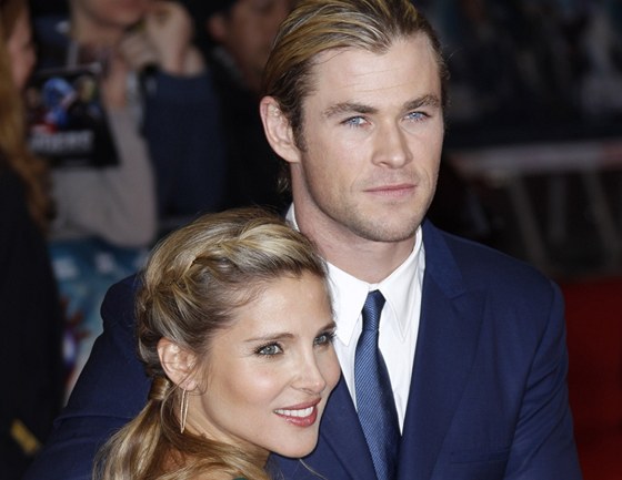 Chris Hemsworth a jeho těhotná manželka Elsa Pataky na evropské premiéře filmu...