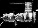 Lodi Sojuz-1 se nevyklopil levý solární panel
