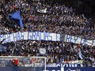DKUJEME. Fanouci Schalke se rozlouili se panlským útoníkem Raúlem....