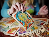 V�tkyn� Michaela Kudlá�ková a její výklad tarotu.