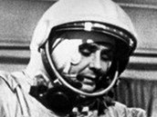 Vladimir Komarov v roce 1962 pi ncviku pro letu v jednomstn lodi Vostok