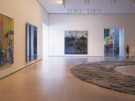 Galerie uvnit Guggenheimova muzea jsou tradiní.