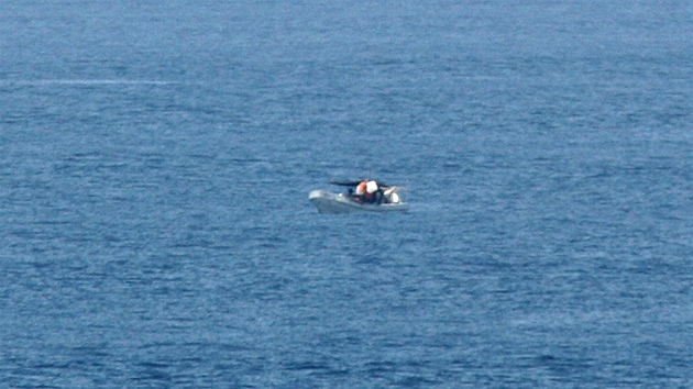 Bárka panamských troseník na snímku Jeffa Gilligana(20. dubna 2012)