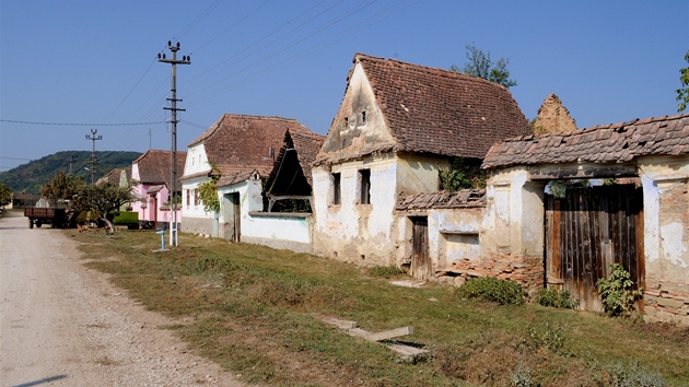 Vesnická stavení v obci Daia
